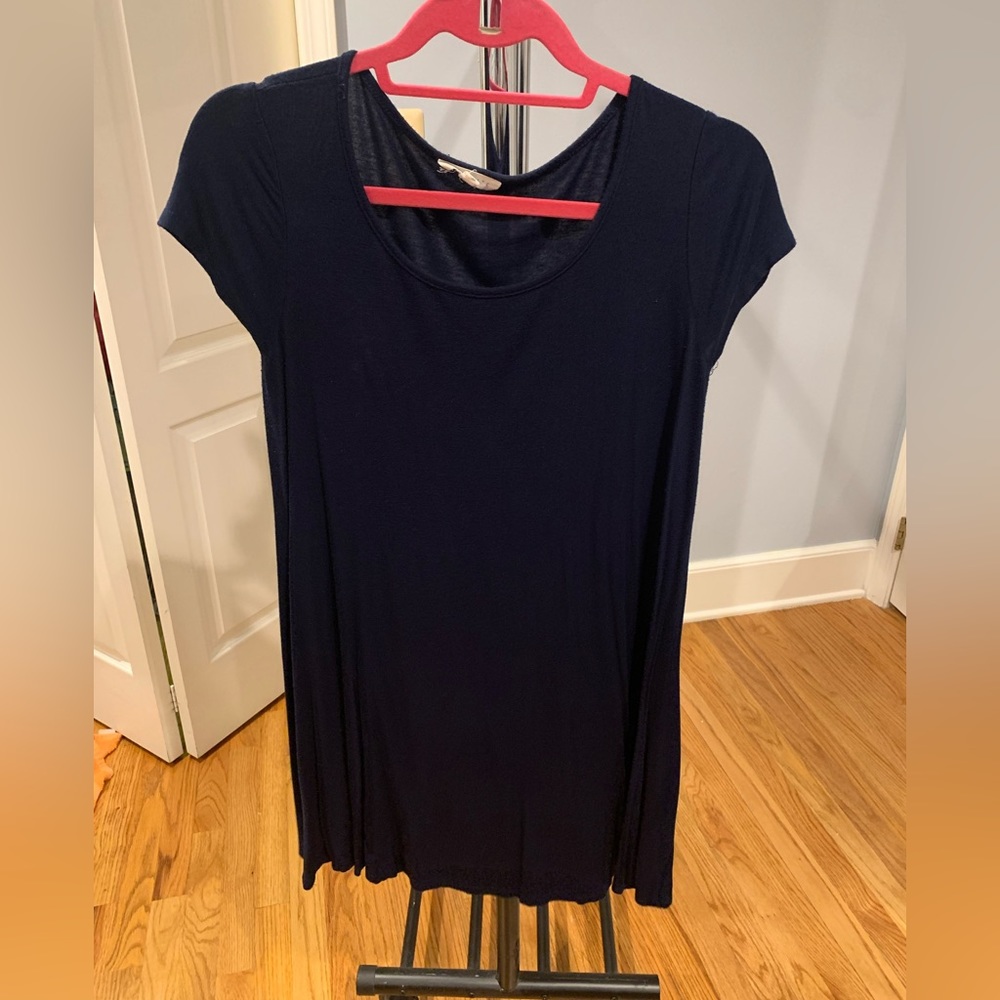 Socialite size M navy flowy navy dress